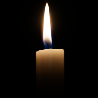 Zdjęcie świeczki na ciemnym tle